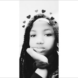 Meet your Posher, Isaaca